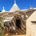 Trullo Happy Sunrise بيت للعطل